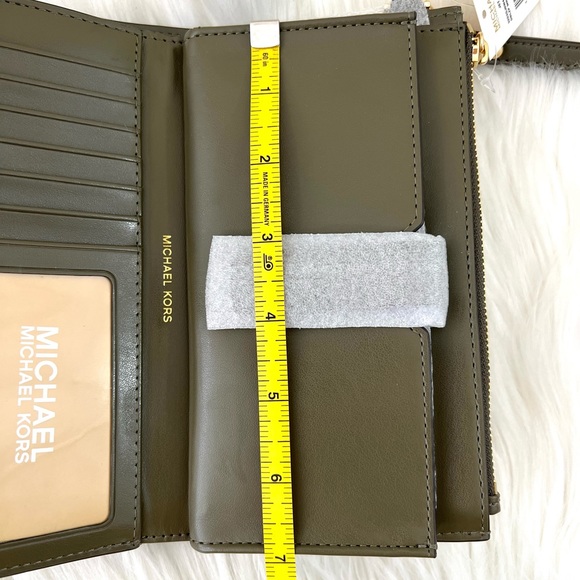 Michael Kors Jet Set Double Zip Wristlet - Picture 11 of 15